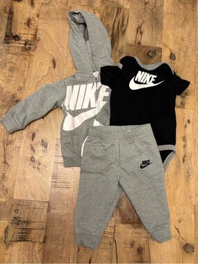Nike Kids Grey & Black 3-Piece Hoodie, Joggers & Bodysuit Set